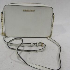 Michael Kors perfect condition cross body